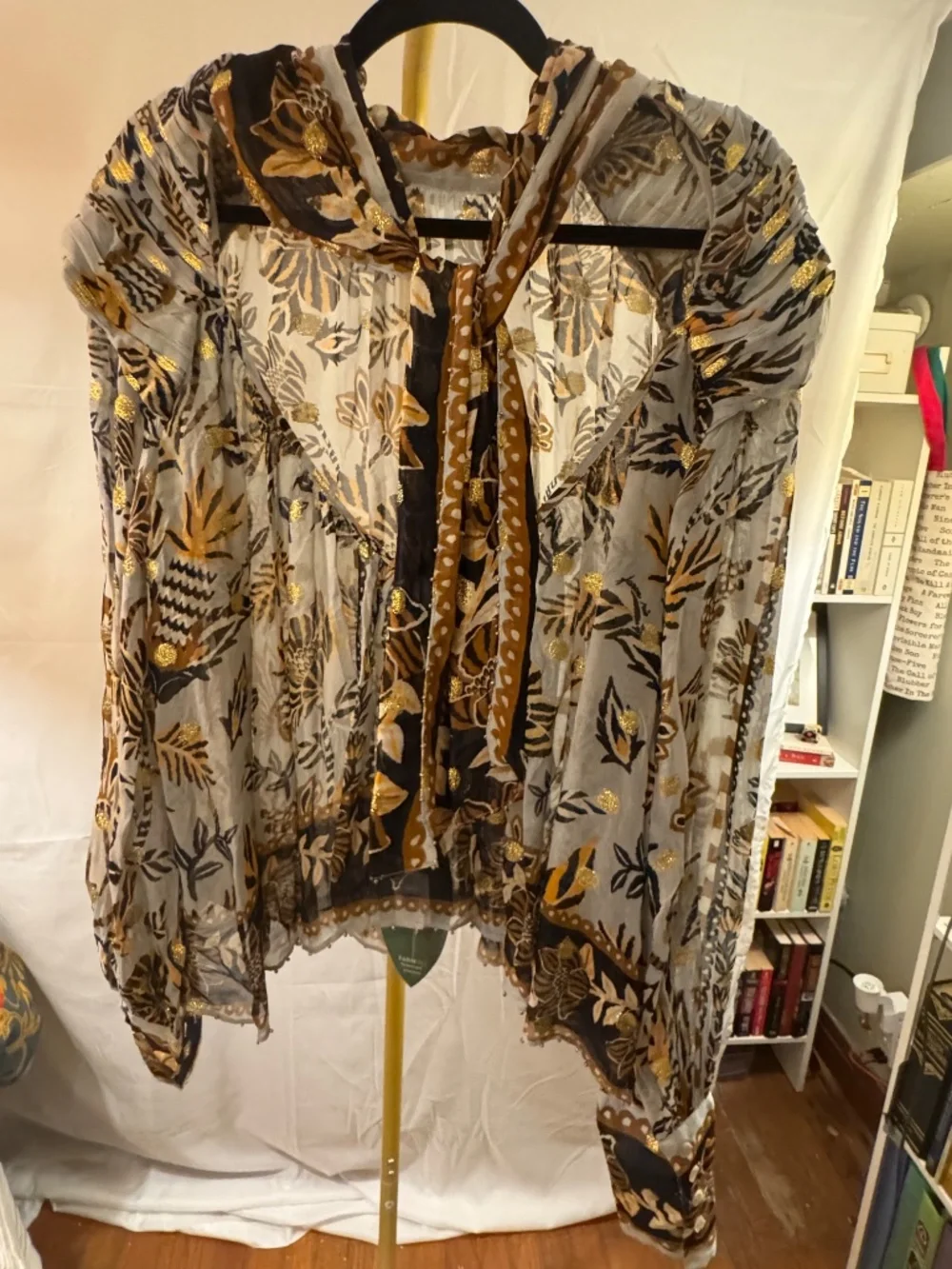 FARM Rio Metallic Floral Beehive Tapestry Blouse S NWT